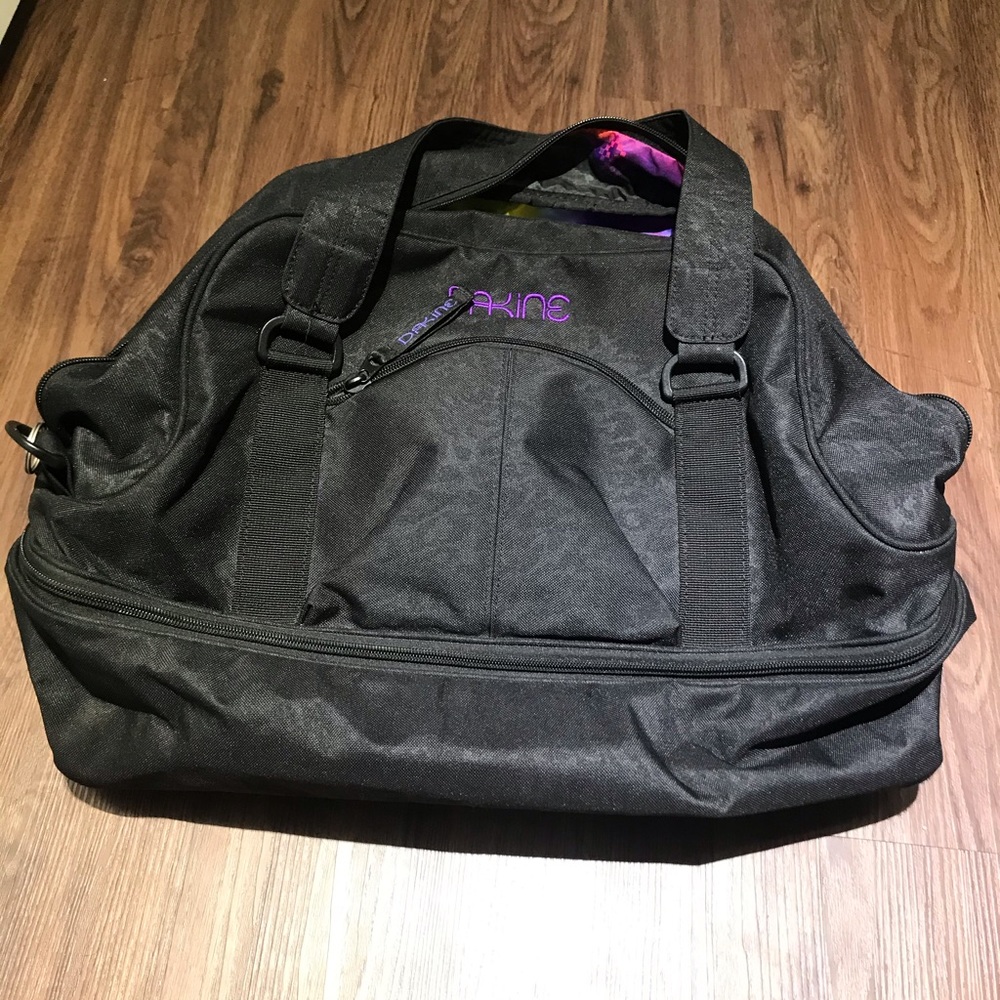 Dakine Snowboard / Ski Accessory Bag